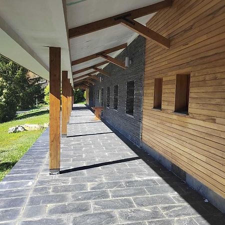 Kyomu Resort Hostel Velilla del Rio Carrion Экстерьер фото